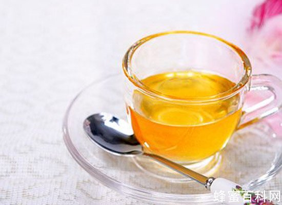 蜂蜜的美容作用主要有6方面