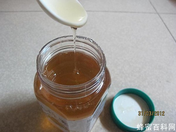 蜂蜜是不是越浓稠越好?蜂蜜很浓的是不是天然蜂蜜