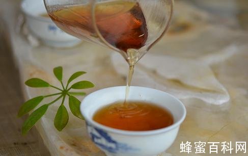 假蜂蜜:甜蜜中品出苦涩