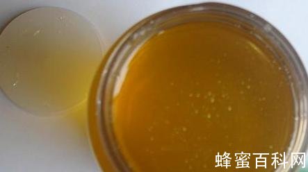 真假蜂蜜简易鉴别法