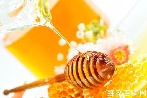 女人喝什么蜂蜜好？女人喝蜂蜜水的好处