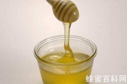 蜂蜜养生作用大全，什么时候喝效果好