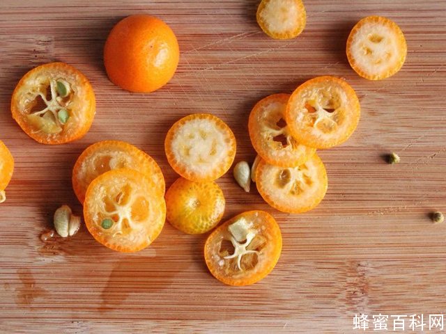 金桔蜂蜜茶的做法