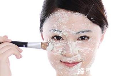 超好用又保湿、美白，祛斑的自制蜂蜜面膜