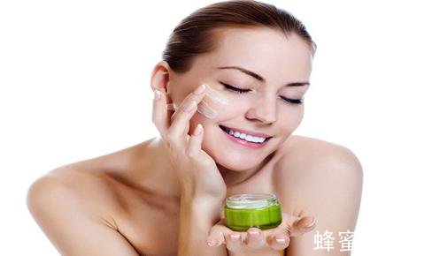 DIY蜂蜜珍珠粉美容护肤面膜