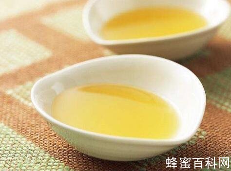 蜂蜜可以辅助治疗胃肠道疾病