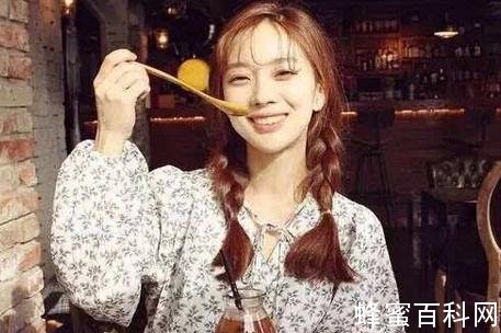喝蜂蜜水如何美容祛斑的小方法