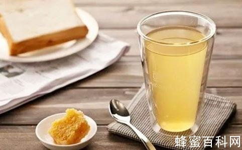 蜂蜜内服加外用让你美美哒